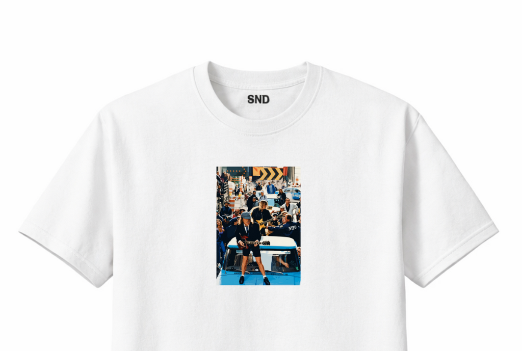 Carnage | Angus Young New York T-Shirt